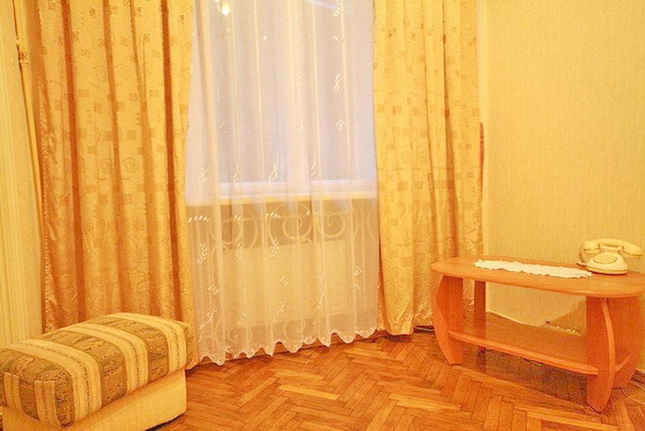 Park And Opera Apartments إلفيف المظهر الخارجي الصورة