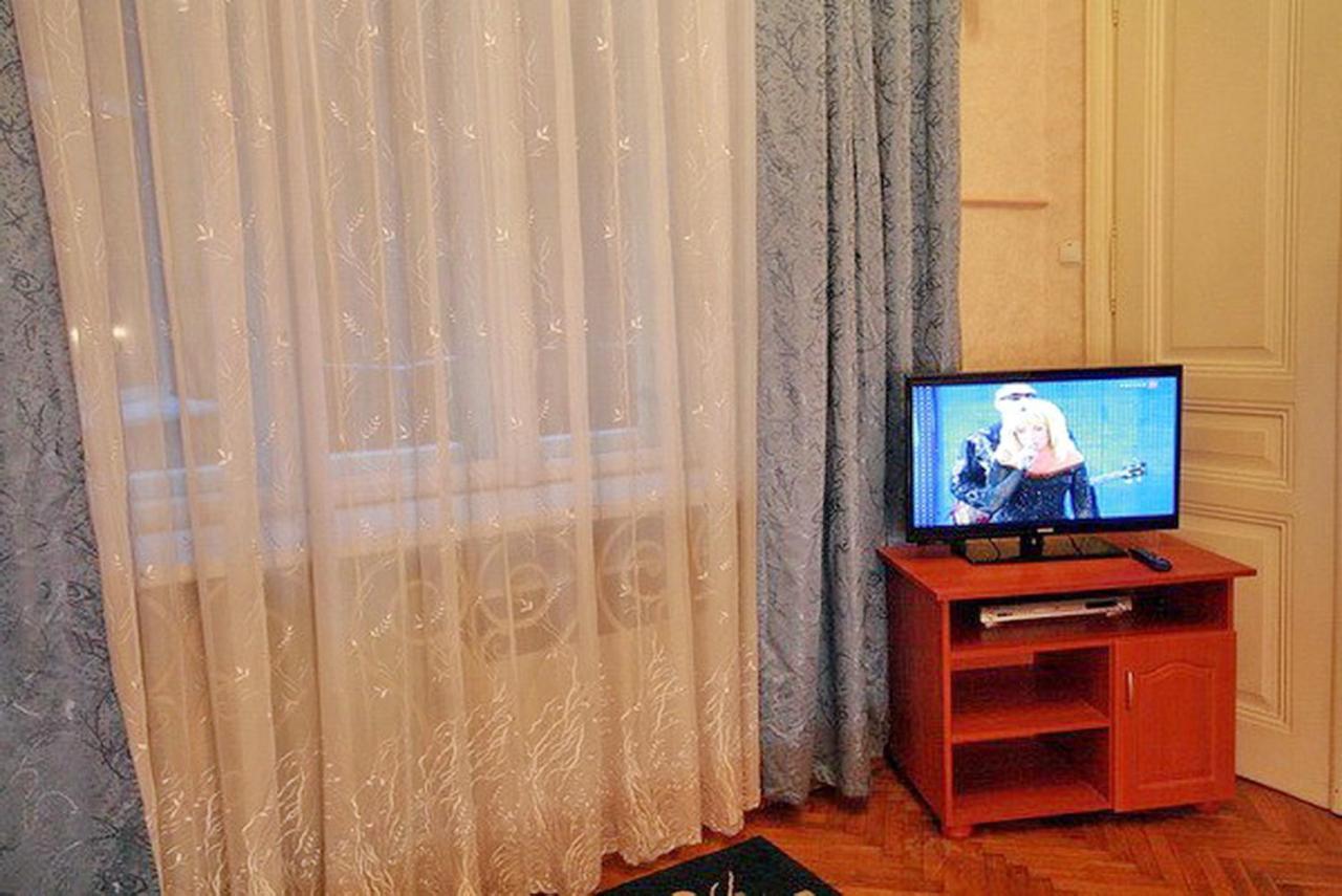 Park And Opera Apartments إلفيف المظهر الخارجي الصورة